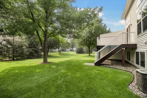 10642 Pond Curve Woodbury MN 55129