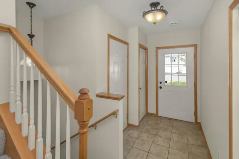 10642 Pond Curve Woodbury MN 55129