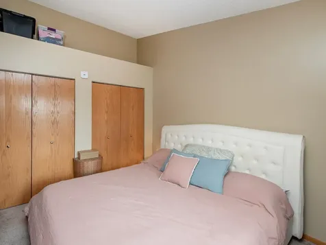 15805 24th Avenue N Plymouth MN 55447