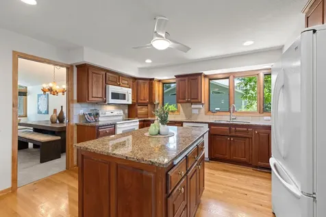 5164 Saint Moritz Drive Fridley MN 55421