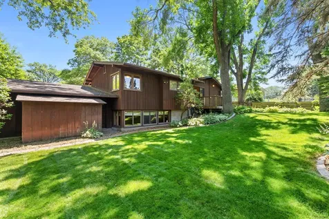 5164 Saint Moritz Drive Fridley MN 55421