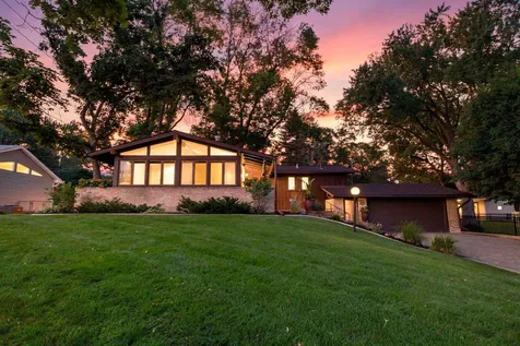 5164 Saint Moritz Drive Fridley MN 55421