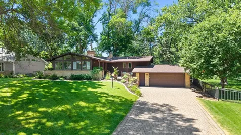 5164 Saint Moritz Drive Fridley MN 55421