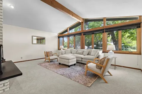 5164 Saint Moritz Drive Fridley MN 55421