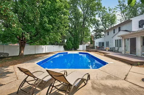 4532 Normandale Highlands Drive Bloomington MN 55437
