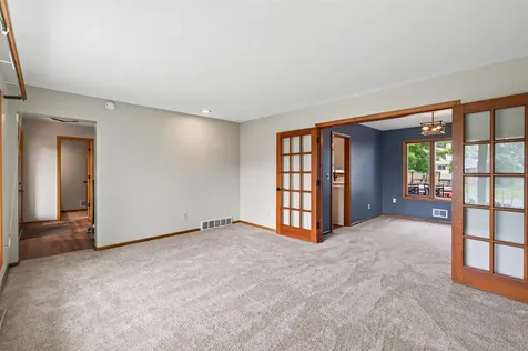 4532 Normandale Highlands Drive Bloomington MN 55437
