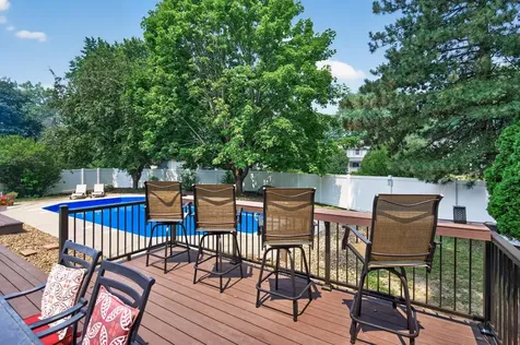 4532 Normandale Highlands Drive Bloomington MN 55437