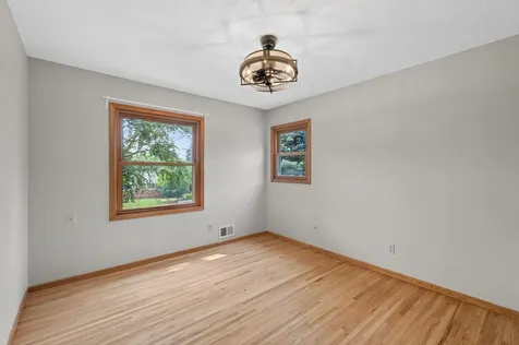 4532 Normandale Highlands Drive Bloomington MN 55437