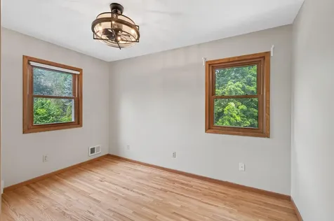 4532 Normandale Highlands Drive Bloomington MN 55437