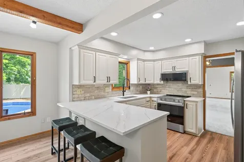 4532 Normandale Highlands Drive Bloomington MN 55437