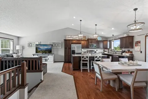 1671 Noric Street Shakopee MN 55379