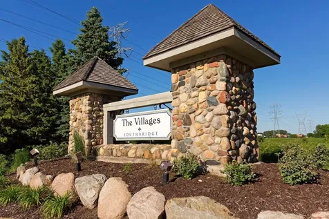 1336 Yorkshire Lane Shakopee MN 55379