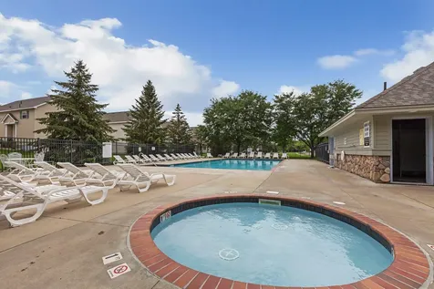 1336 Yorkshire Lane Shakopee MN 55379
