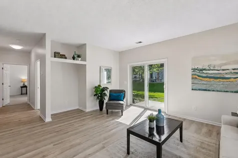 1336 Yorkshire Lane Shakopee MN 55379