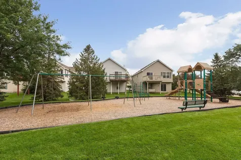 1336 Yorkshire Lane Shakopee MN 55379