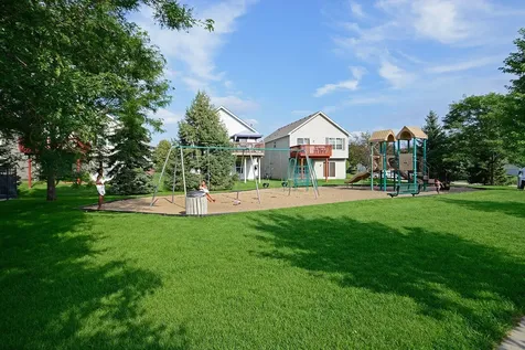 1336 Yorkshire Lane Shakopee MN 55379
