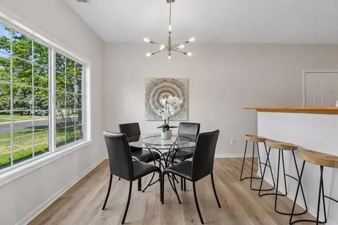 1336 Yorkshire Lane Shakopee MN 55379