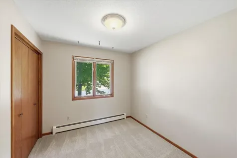1534 17th Street NW New Brighton MN 55112