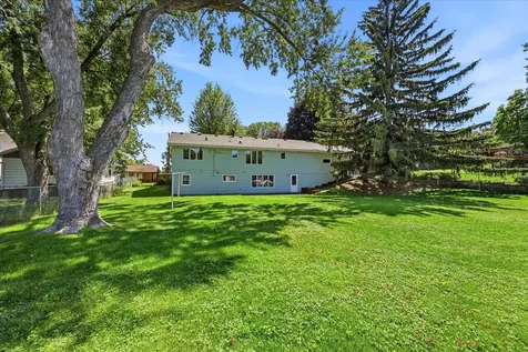 1534 17th Street NW New Brighton MN 55112