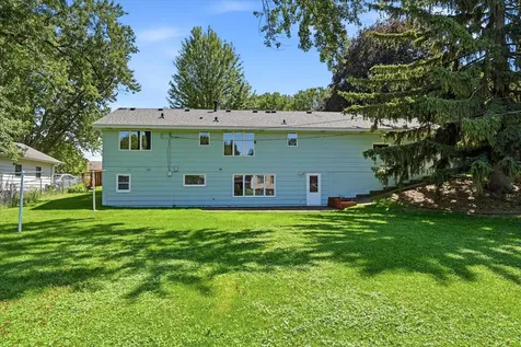 1534 17th Street NW New Brighton MN 55112