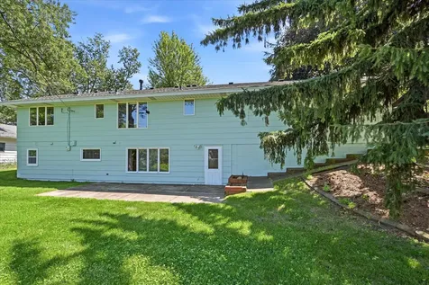 1534 17th Street NW New Brighton MN 55112