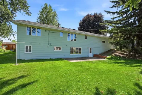 1534 17th Street NW New Brighton MN 55112