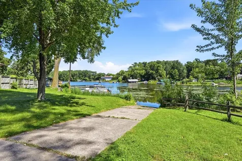 1534 17th Street NW New Brighton MN 55112