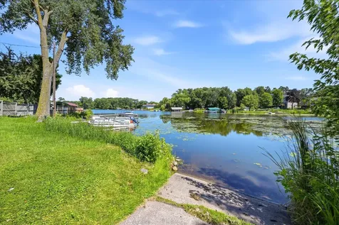 1534 17th Street NW New Brighton MN 55112