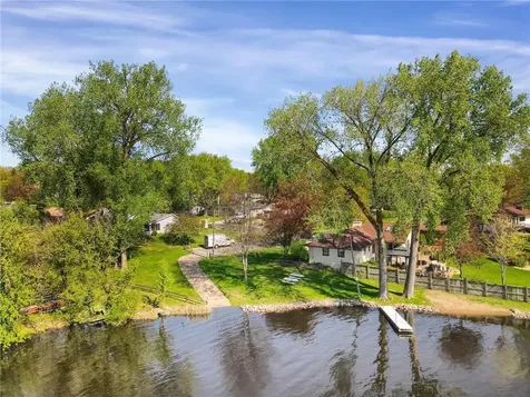 1534 17th Street NW New Brighton MN 55112