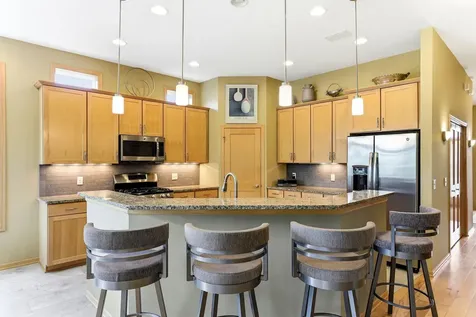 7439 Shadyview Lane N Maple Grove MN 55311