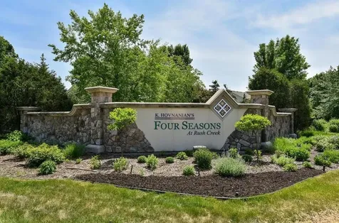 7439 Shadyview Lane N Maple Grove MN 55311