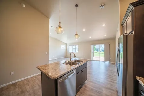 1877 Longview Drive Detroit Lakes MN 56501