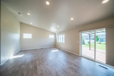 1877 Longview Drive Detroit Lakes MN 56501