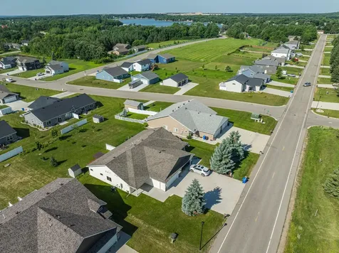 1877 Longview Drive Detroit Lakes MN 56501