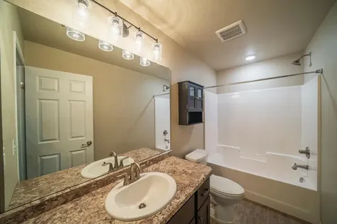 1877 Longview Drive Detroit Lakes MN 56501