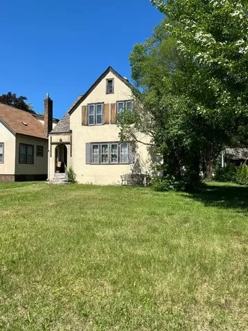504 Riverside Drive SE Saint Cloud MN 56304