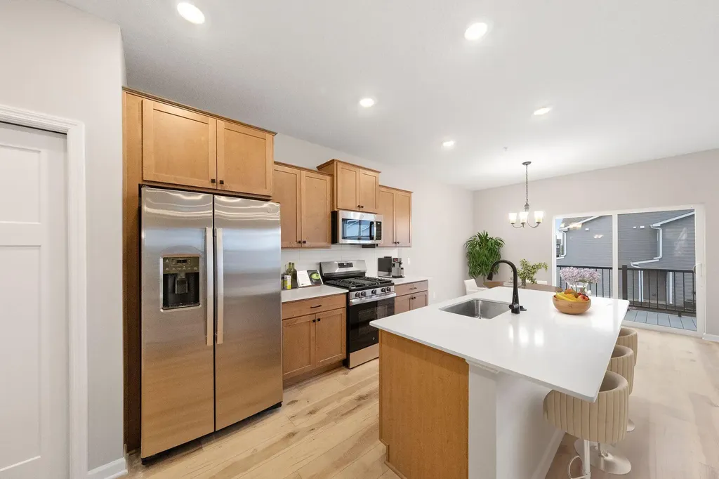 10370 Birchwood Circle Victoria MN 55318