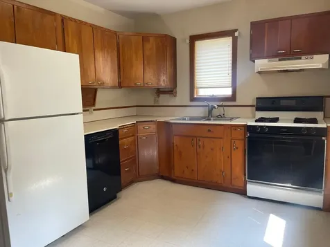 117 W Maple Street Marshall MN 56258
