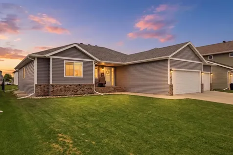 219 6th Street E Horace ND 58047