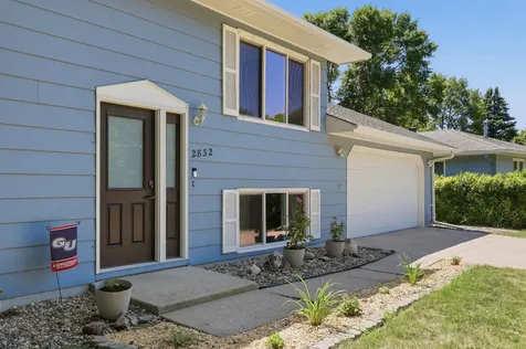 2832 Westgate Drive S Fargo ND 58103