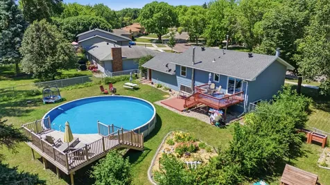 2832 Westgate Drive S Fargo ND 58103