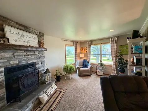 319 & 311 60th Avenue Pipestone MN 56164