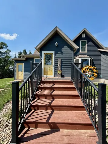 319 & 311 60th Avenue Pipestone MN 56164