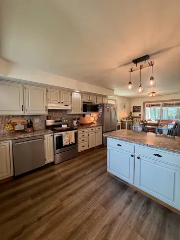 319 & 311 60th Avenue Pipestone MN 56164