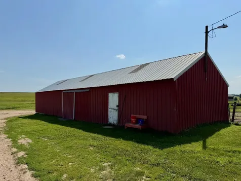 319 & 311 60th Avenue Pipestone MN 56164