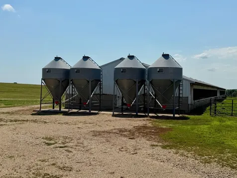 319 & 311 60th Avenue Pipestone MN 56164