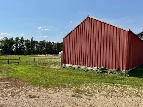 319 & 311 60th Avenue Pipestone MN 56164