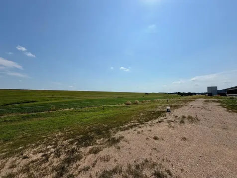 319 & 311 60th Avenue Pipestone MN 56164