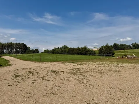 319 & 311 60th Avenue Pipestone MN 56164