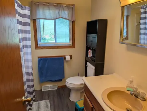 513 8th Avenue NW Waseca MN 56093